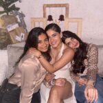 Karishma Sharma Instagram - Behind-the-scenes of a day filled with hustle and heart 🤍✨ A big big hug to my lil Sis @mihikayadav and quirky one @sanchibhalla to pre celebrate my birthday ❤️ Love you my babies 💜💜🥺
