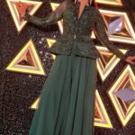 Karisma Kapoor Instagram - See you all tonight ! 🌟💛🎶✨ On #indianidol at 8pm @sonytvofficial