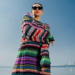 Karisma Kapoor Instagram - Rainbow Vibes all day, ever day 🌈✨ In @afew.rahulmishra