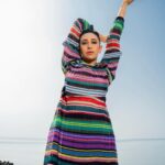 Karisma Kapoor Instagram - Rainbow Vibes all day, ever day 🌈✨ In @afew.rahulmishra