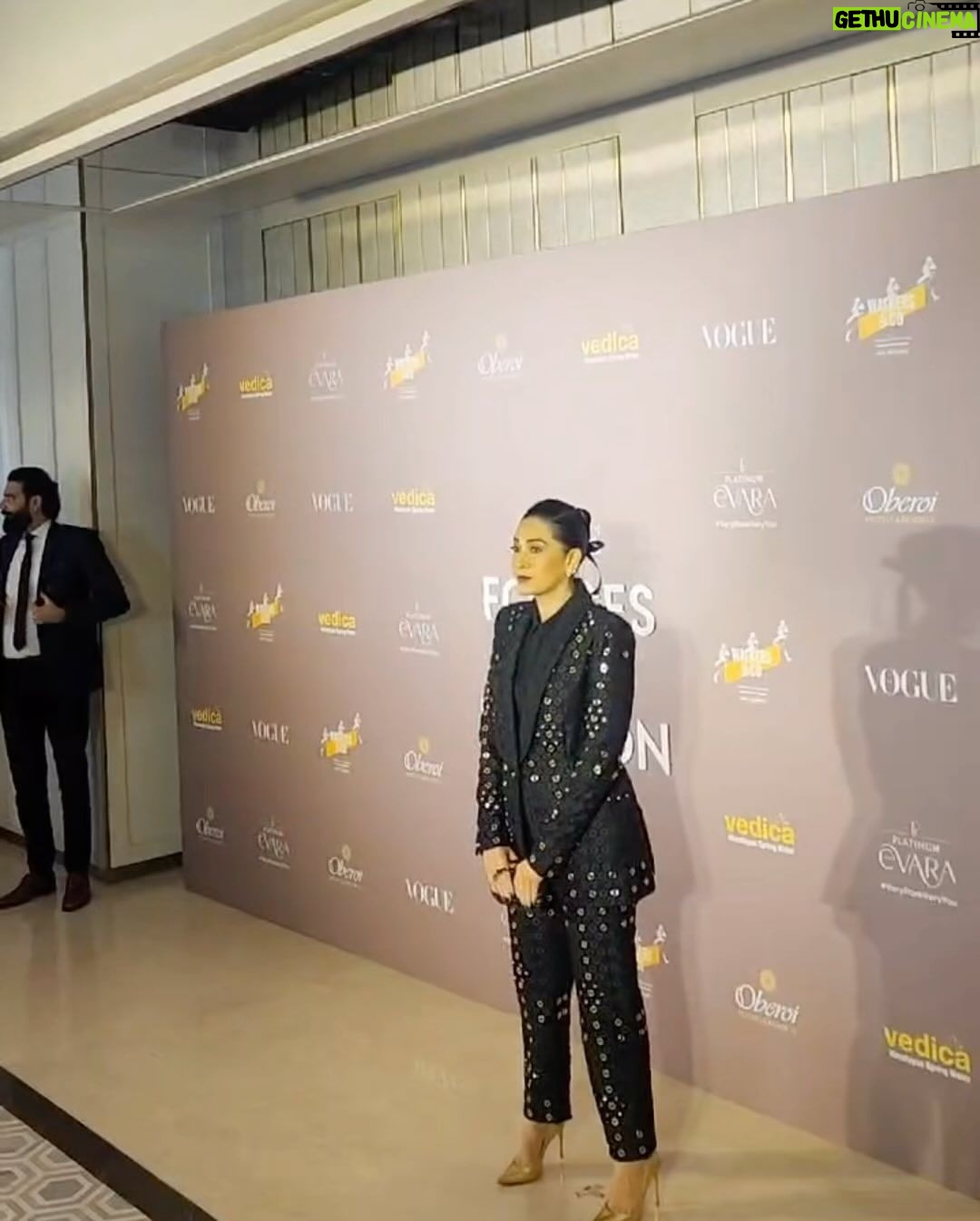Karisma Kapoor Instagram - True fashion isn't just about what you wear, it reflects your inner self. Thank you @vogueindia @rochelle.pinto for this special night ✨and accolade. It is an honour to be considered one of the Forces of Fashion in India 🙏🏼🖤 Picked out some clothes and accessories from my closet. A sharp suit by @eliesaabworld , an old shirt by @otherstories , my intricate limited edition box clutch by @jimmychoo ( Circa 2011 ) @louisvuitton ring ( Circa 2015 ) and one of my fav comfy gold pumps @alexandrebirman #ForcesOfFashion #BeUrself