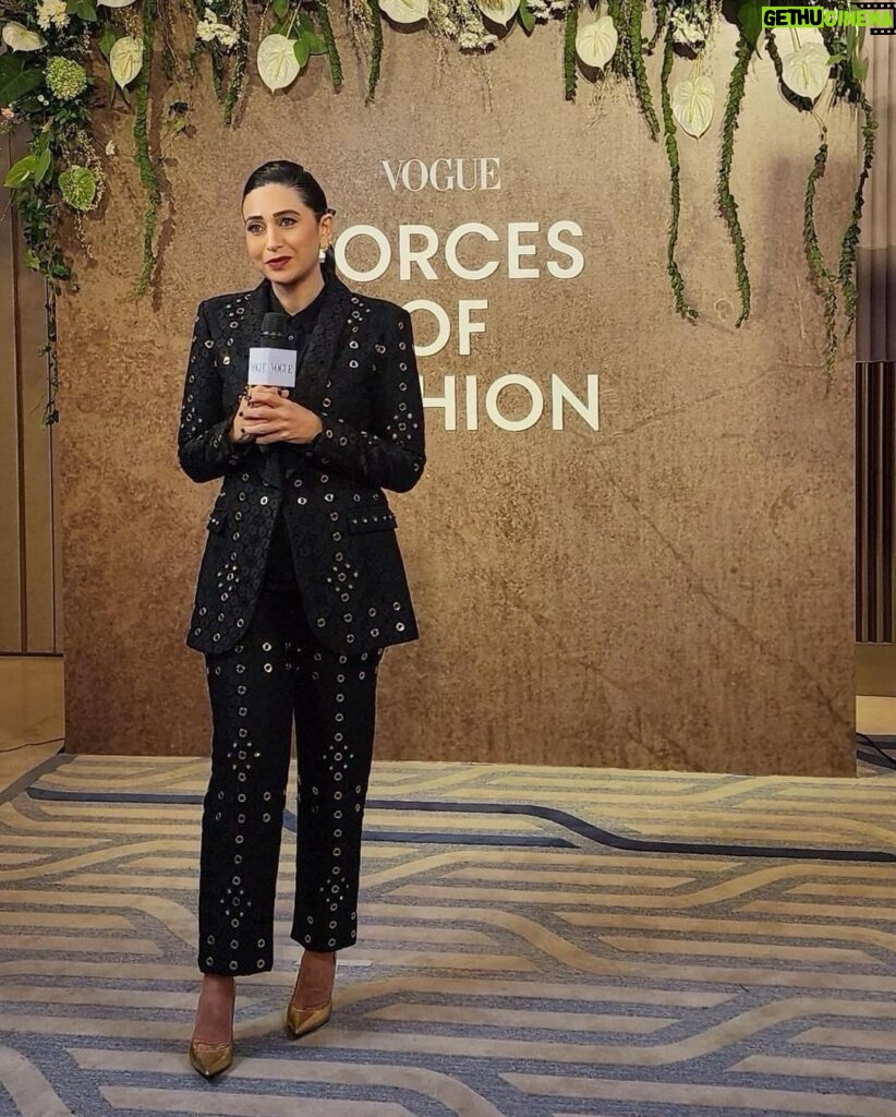 Karisma Kapoor Instagram - True fashion isn't just about what you wear, it reflects your inner self. Thank you @vogueindia @rochelle.pinto for this special night ✨and accolade. It is an honour to be considered one of the Forces of Fashion in India 🙏🏼🖤 Picked out some clothes and accessories from my closet. A sharp suit by @eliesaabworld , an old shirt by @otherstories , my intricate limited edition box clutch by @jimmychoo ( Circa 2011 ) @louisvuitton ring ( Circa 2015 ) and one of my fav comfy gold pumps @alexandrebirman #ForcesOfFashion #BeUrself