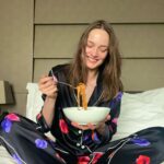 Karmen Pedaru Instagram - PJ’s+Pasta=Perfect evening in☺️🍝❤️ @karmenpedaru.silk