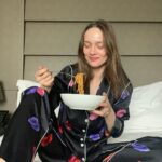Karmen Pedaru Instagram - PJ’s+Pasta=Perfect evening in☺️🍝❤️ @karmenpedaru.silk