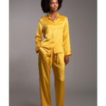 Karmen Pedaru Instagram - Daana is wearing “The Yellow Hug”, “Apples & Oranges”, “Best Time Ever” pyjamas and “The Violet to Remember” robe. @karmenpedaru_sleep www.karmen-pedaru.com