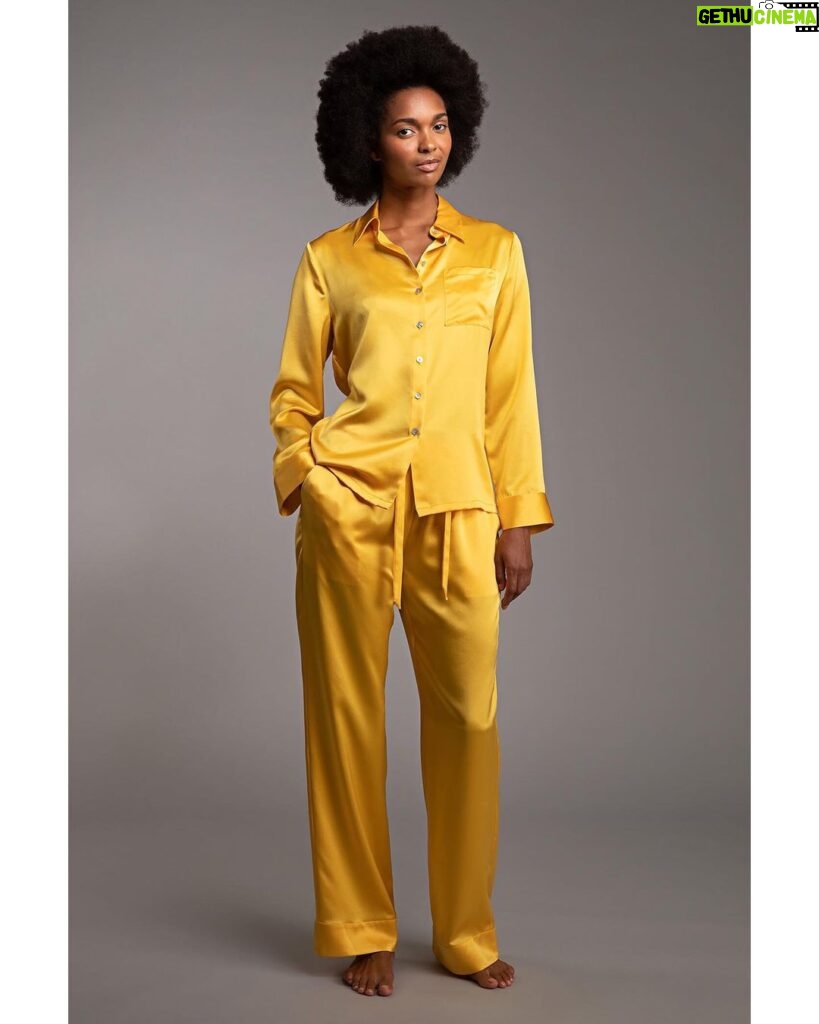 Karmen Pedaru Instagram - Daana is wearing “The Yellow Hug”, “Apples & Oranges”, “Best Time Ever” pyjamas and “The Violet to Remember” robe. @karmenpedaru_sleep www.karmen-pedaru.com