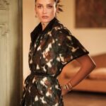 Karmen Pedaru Instagram - New @harpersbazaarmx Thank you so much😘 Photo: @juankr_ Styling: @cateoniwiki Makeup & Hair: @antonioromeromakeup Assistant of Photo: Javier Roman Art Direction: @eloriginaldaro Editor-in-Chief: @majoguzman Agency: @viewmanagement