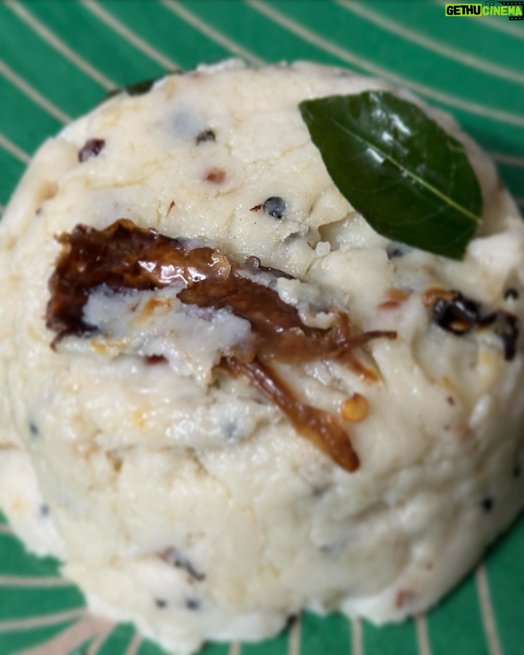 Kasthuri Shankar Instagram - New year, old recipe. My idea of a new year party is quiet family time and simple traditional food. We all just returned today from exhausting travel, so settled for an easy instant snack - MorKali. Morkali is such a favorite in our household, everyone always asks for more , it should be renamed 'MoreKali' ! Featured: Morkali ( Tam-Bram speciality) Paired with gummidikayi odiyalu ( telugu speciality) #kasturicooks #quickneasyrecipes #vegetariancooking #comfortfood #soulfood #tamBramcuisine #mamisamayal #foodie #foodiegram #yummmm