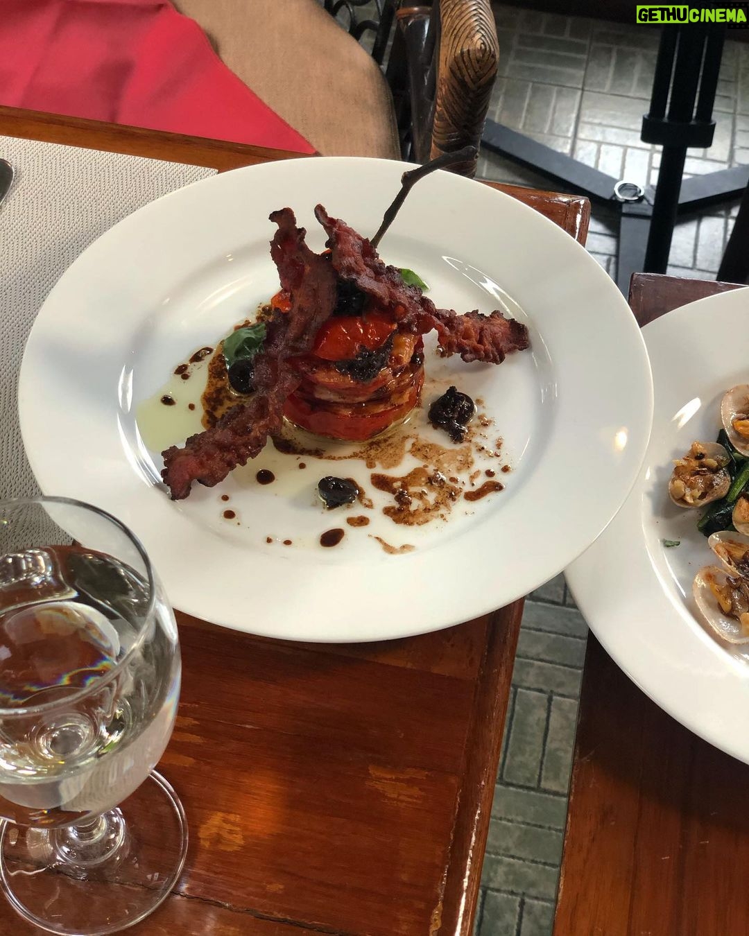 Katareeya Theapchatri Instagram - 👨🏼🍳❤️❤️❤️&🤤❤️❤️❤️❤️❤️❤️❤️ ถ่านไฟเก่า กริลล์รูม|Tharn Fai Kao Grill Room