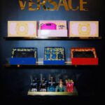 Katareeya Theapchatri Instagram - Versace Holiday Fragrance Season Pop-up 📍 Beauty Hall ชั้น M พารากอน ดีพาร์ทเม้นท์สโตร์ 🗓️ วันนี้ - 25 ต.ค. 2566 #VersaceFragrances #VersaceHolidayFragrance @beautyhall_thailand