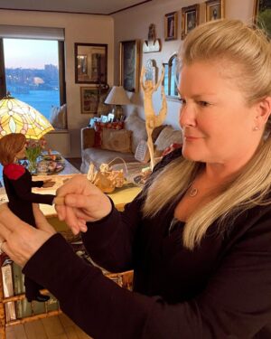 Kate Mulgrew Instagram - A cross-posted thread of photos from my Twitter:

1. Tiny Janeway from @startrekexo6 paid me a visit and caught me up on all the #StarTrek news! Everyone has been very busy.
2. She said that you all loved the new trailer for #StrangeNewWorlds, welcome to the family! Helming a series isn't for the faint of heart, but @ansonmount is up to the job.
3. A great deal of fun was had on the @startrekthecruise , which I will be part of once again in 2023. Tropical beverages may be consumed in greater quantites and I will need @robert_picardo to be ready with hangover remedies. 🍹🍹
4. Also, Star Trek Online had several ships become canon - this is applauded by both Admiral and Marshal Janeway, although my mirror counterpart gave off more of an "about time!" vibe. 🚀 Well done, @trekonlinegame & art by @thomas.marrone (apologies on cut-off photo)
5. She also says Q is back making trouble, and what's this I hear about collaborating with the Borg Queen??? 😱 That won't end well! I will keep an eye on this situation as it develops. #StarTrekPicard 
6. #StarTrekProdigy continues to do very well and it warms my heart to hear all your littles love Hologram Janeway! Keep those pics of your cadets coming! All 10 eps are now on @startrekonpplus if you need to catch up on the USS Protostar's adventures. @nickelodeon 
7. And with that, she concluded her debrief and had to head back to Starfleet HQ. Keep up the good work, Team Trek! 🖖🏻