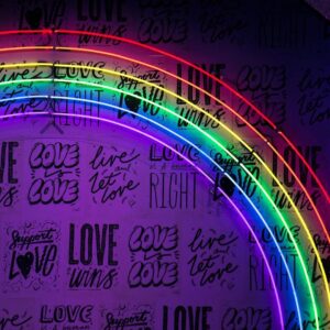 Kate Mulgrew Instagram - Happy Pride weekend to NYC! While we celebrate #Pride every June, I stand with the LGBT+ community every day. You are seen and loved. 🌈 #loveislove #pridemonth #lgbtq #thefirstpridewasariot #lgbtrights #nycpride Photo Credit: Jason Leung via Unsplash @xninjason