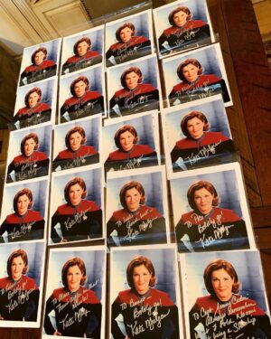 Kate Mulgrew Instagram - Hard at work getting all your autographs from @galaxyconlive ready in time for the holidays! A big thanks to the Galaxy Con team for their Starfleet-level organization! 🖌🪐💫