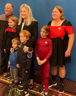 Kate Mulgrew Instagram - Hello, Las Vegas! Can't wait to meet all of you on this glorious Saturday at the #56YearMission 🖖🏻 So many of you have already said you are enjoying #StarTrekProdigy - I love to hear it 🚀 Let's have an amazing day! 

@creationent 

#StarTrek #Janeway #JanewayOrTheHighway