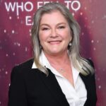 Kate Mulgrew Instagram - Some fabulous moments from Tuesday's red carpet premiere of #TheManWhoFellToEarth, premiering Sunday (two days!) on @showtime - don't miss this one, folks. 🚀🌎 (I love you too, @jimmisimpson 😘)