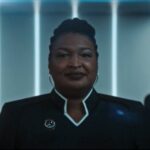 Kate Mulgrew Instagram - Welcome to the Federation, Madame President! A great honor to have you among our ranks. @staceyabrams #startrekdiscovery #startrek This trailblazing woman works tirelessly to champion voting rights and fair elections. She has my full support in her campaign for governor. Donate now: https://staceyabrams.com