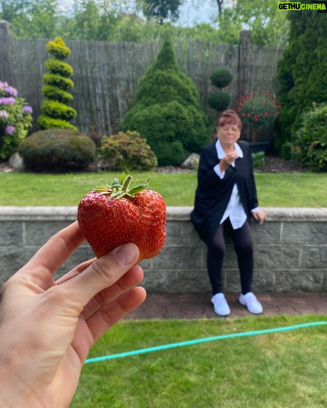 Kate Vitamin Instagram - Life is pretty cute lately