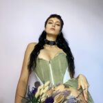 Kate Vitamin Instagram – Flower from my lover