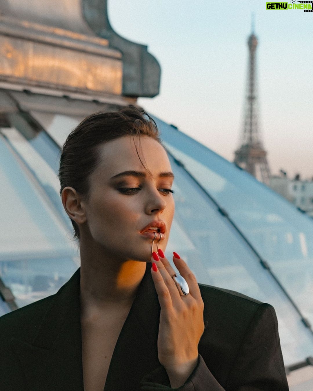 Katherine Langford Instagram - ❤️ @tomtakesphotoss Paris, France