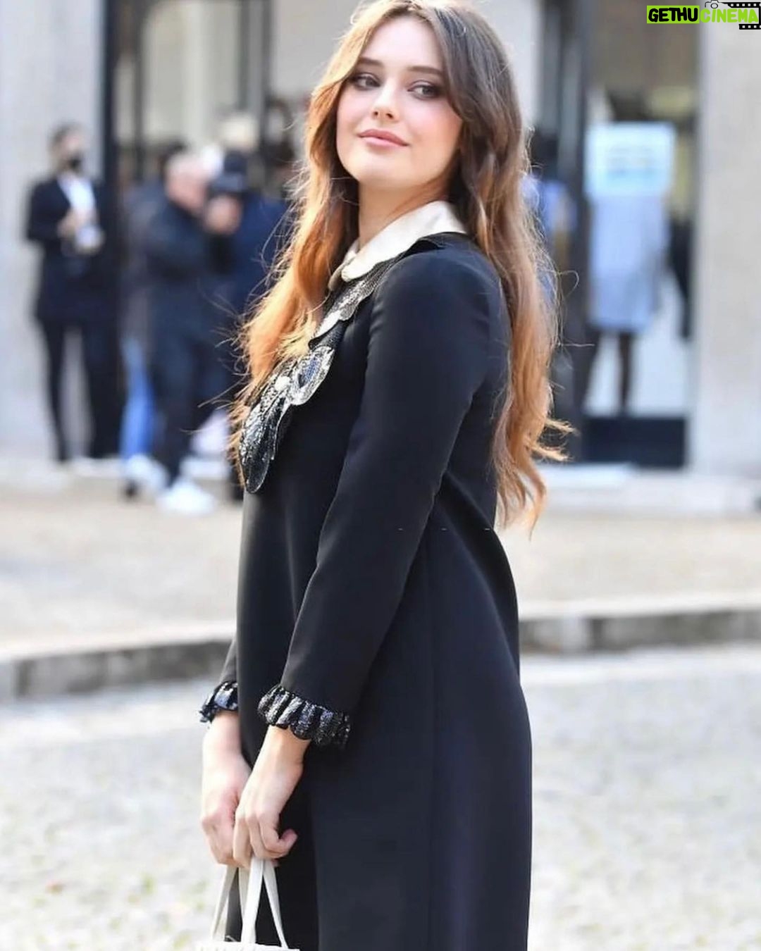 Katherine Langford Instagram - Merci @miumiu & Mrs Pradaππ π feels good to be back. Paris, France