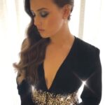 Katherine Langford Instagram - Golden Globes 2018 Thankyou @prada for making this beyond beautiful custom gown, and to @chopard for the fierce jewels✨✨ Mass love to @mollyddickson @cwoodhair @stephensollitto @stephstonenails 💖 #goldenglobes #whywewearblack #timesup