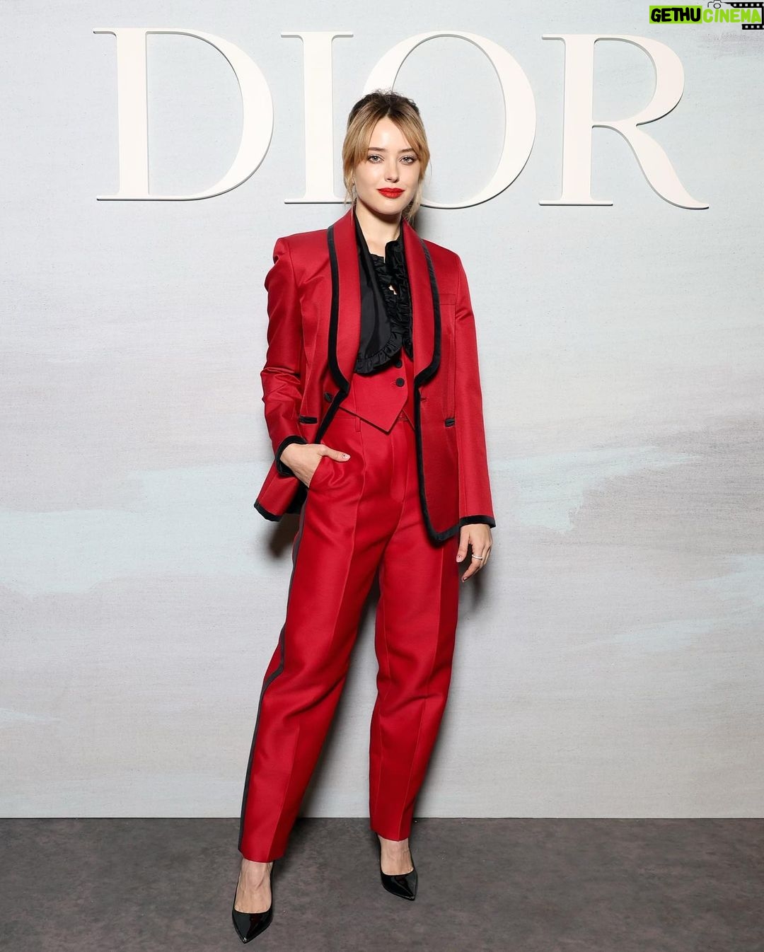 Katherine Langford Instagram - @dior + @mariagraziachiuri ❤️ you sure know how to treat a lady x