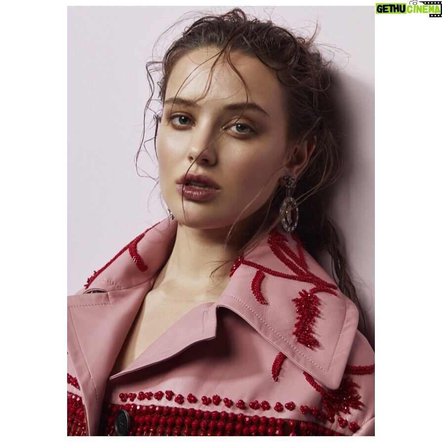 Katherine Langford Instagram - September Issue 🌹 Harper's BAZAAR, Thankyou so much for having me! This shoot was incredible. @bazaaraustralia on stands today (Ps. That fur be faux) --- @kohtanyawanichapong @peterbeard @jocelynpetroni @naomismith @pierretoussaint 📷 Story by: @eugeniekelly