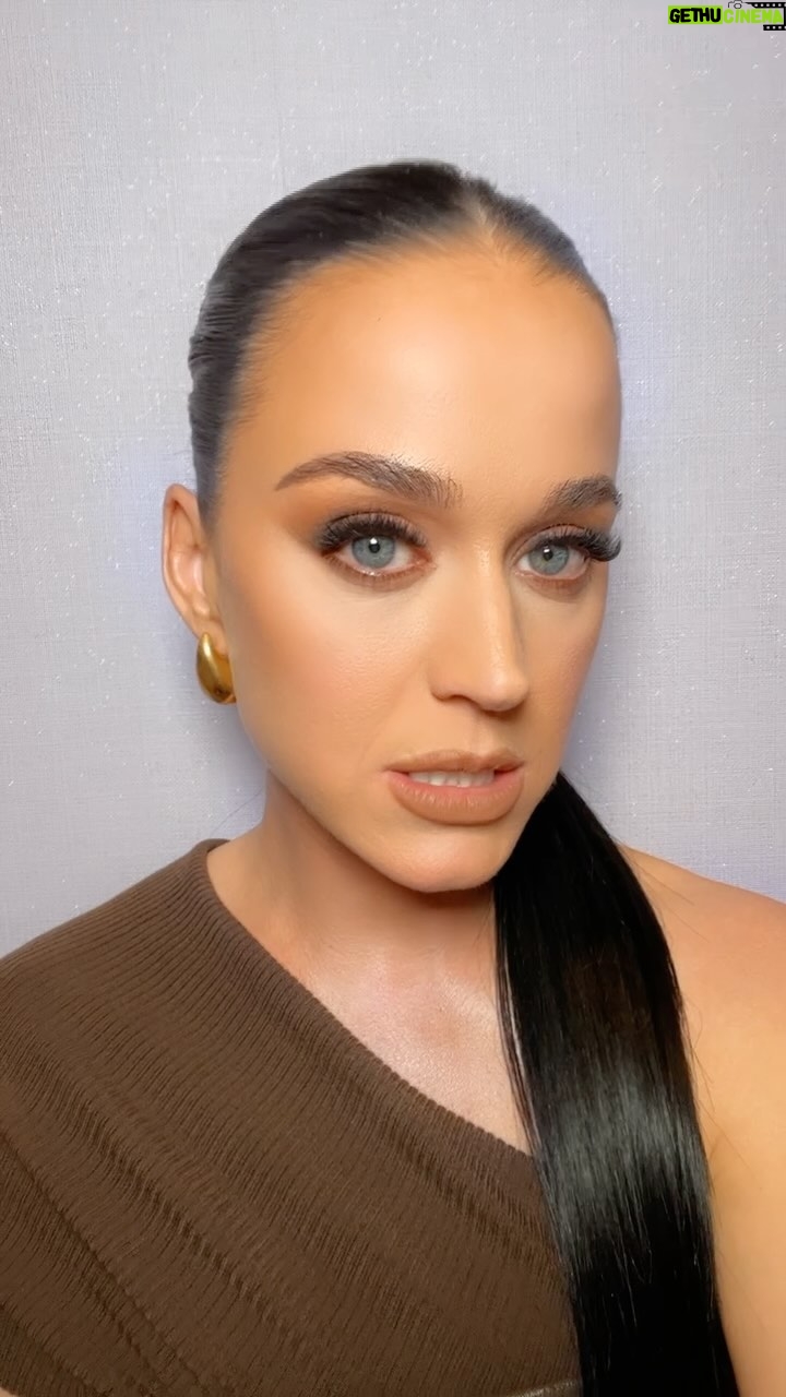 Katy Perry Instagram - kewl. fun. prizes. π π₯Ώπ‘ππ’ππ»ββοΈ