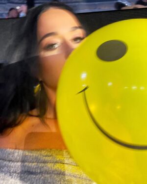 Katy Perry Instagram - came to 💋 the ring @beyonce thank you for being born so we can all be better 🎂