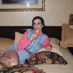 Katy Perry Instagram - today #TeenageDream becomes a teen #13yearsofteenagedream 🍭 💗 🎇 👽 😬 💔 💪🏼 ☁️