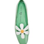 Katy Perry Instagram - Daisies, Daisies, Daisies! 🌼 #shoesday