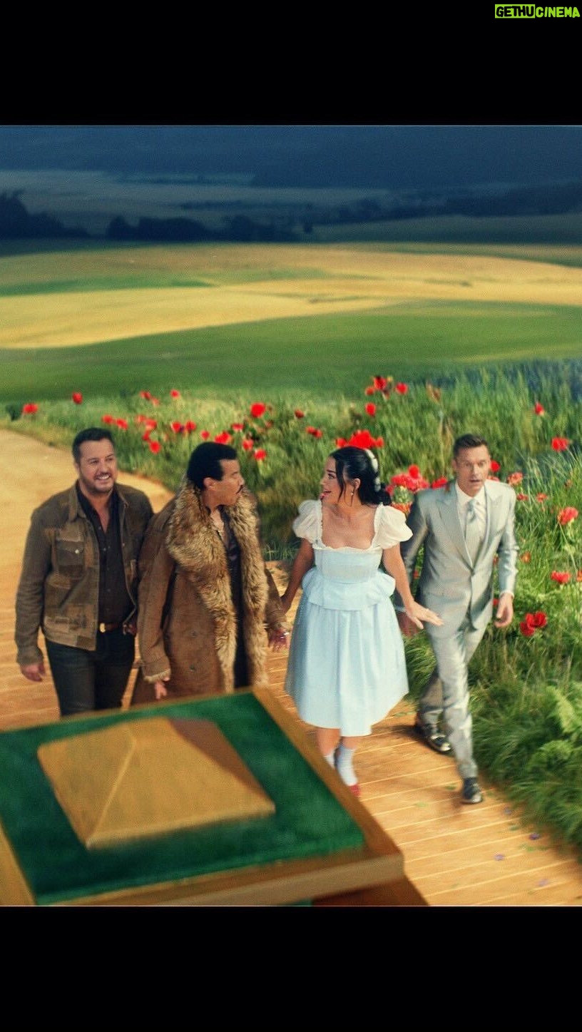 Katy Perry Instagram - Somewhere over the rainbow the next #AmericanIdol will be found! Join us on the Golden Ticket road Feb 18 on ABC and stream on Hulu. THE WIZARD OF OZ and all related characters and elements © & ™ Turner Entertainment Co. (s23)