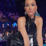 Katy Perry Instagram - Tonight is the judges song contest 🥊 tune in to #idol if you wanna see me beat @lukebryan and @lionelrichie 😈😕 📸: @manthony783