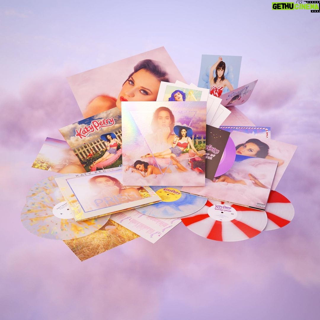 Katy Perry Instagram - KatyCats, I 👀 you and👂🏻you! The Katy CATalog Boxset ‼️SOLD OUT‼️in less than 24 hours, but I JUST made a limited amount available 🙏🏻♥️ Order your individually numbered boxset at link in bio… but seriously hurry – cuz once this batch has gone, I lit can’t make anymore! 😅😬