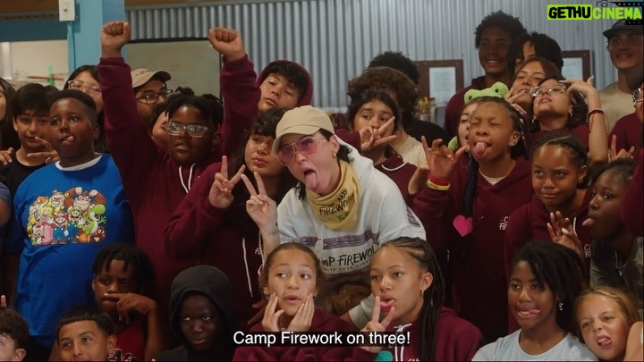Katy Perry Instagram - Sometimes you donβt know what kind of light you have within you until you get the opportunity to let it shine! β¨ When you donate to Firework Foundation, you give kids the chance to get out of their comfort zones and experience the arts and take leaps (sometimes literally) into new things they might not have had access to before! πΆπ§πββοΈπ€Ώπ¨π€Έπ»ββοΈ