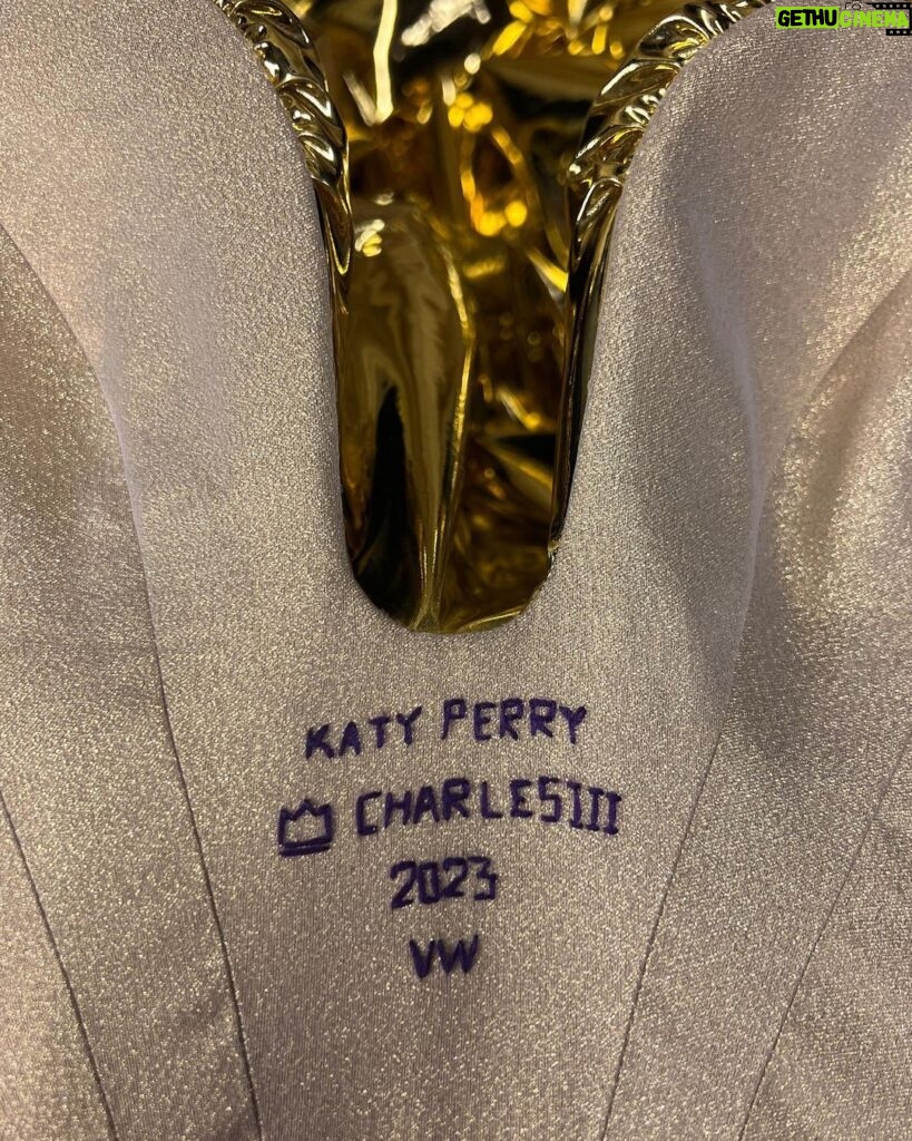 Katy Perry Instagram - My #idol set is a little different today 😮 #CoronationConcert