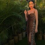 Katy Perry Instagram - It’s night two of #idol @ Aulani tonight and Jane of the Jungle is ready to JUDGE 🐆🖤 (though America has the wheel tbh) 📸: @manthony783 Aulani Disney Resort at Ko'Olina Hawaii