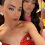 Katy Perry Instagram - love when my girlies come out to #PLAY🍄 @kimkardashian @siamusic @parishilton ♥️♥️♥️