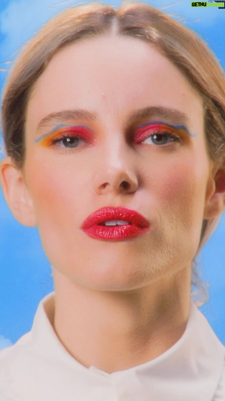 Katy Perry Instagram - @cynthialovely just put out her ✨☁️ d r e a m y☁️✨ music video for Losing Sleep! watch it at the link in bio 🤠