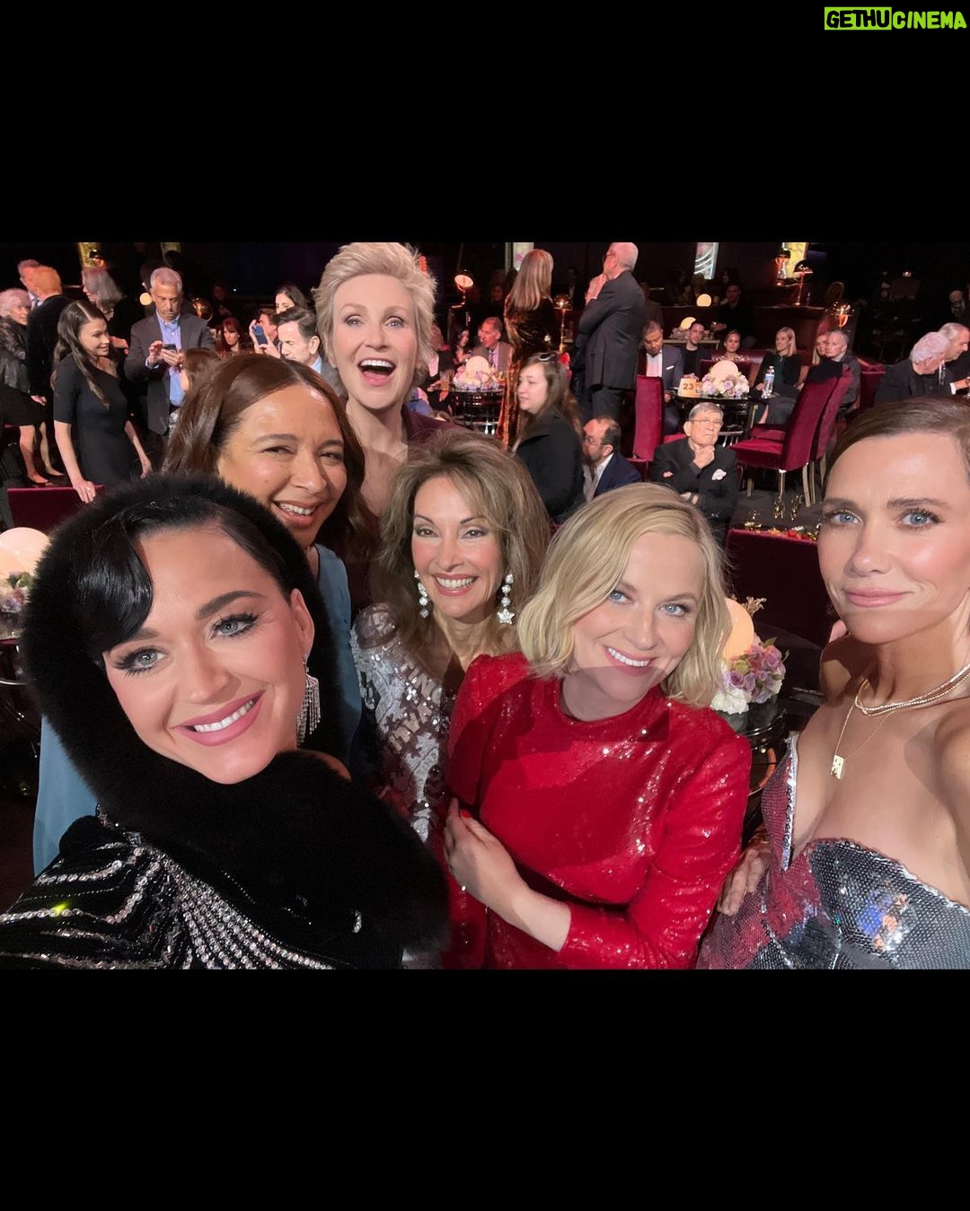 Katy Perry Instagram - TONIGHT I’m celebrating one of my all time favorite comediennes… it’s Carol Burnett’s 90th birthday and I’m singing a very special song! 👂🏻♥️ Watch TONIGHT 8/7c on NBC and streaming on Peacock #CarolBurnett90