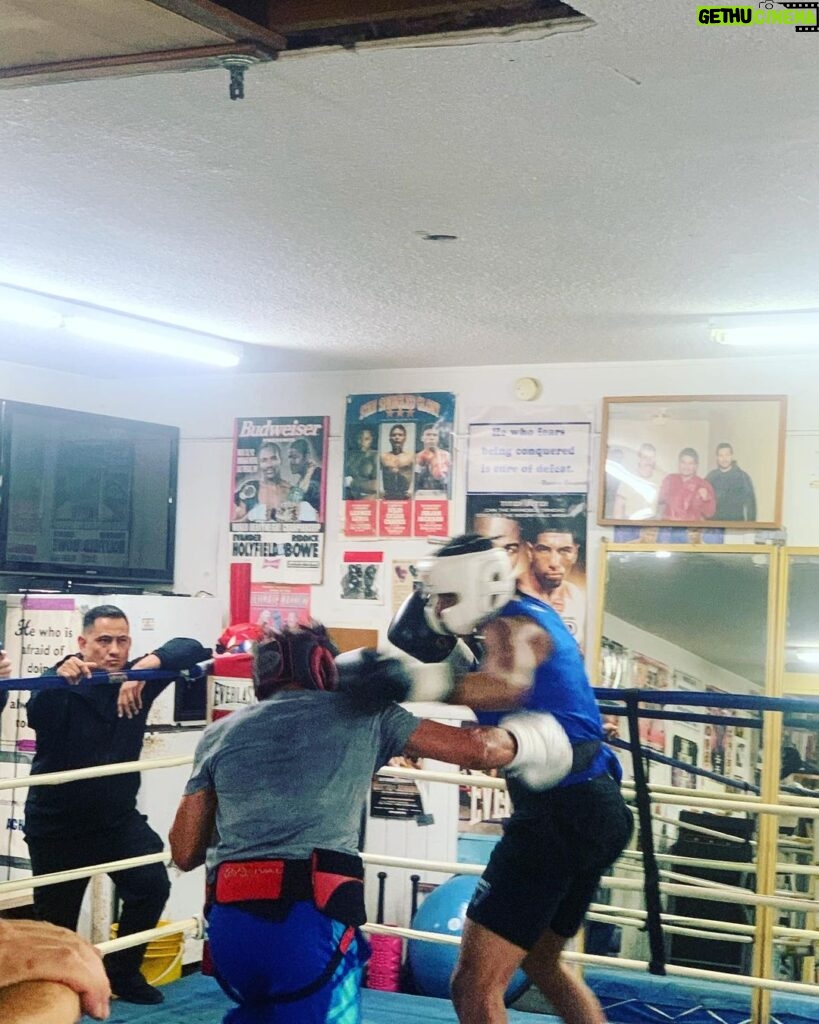 Keith Thurman Instagram - Just another 12rds. Feeling good, we are not done! #greatday #gymlife
