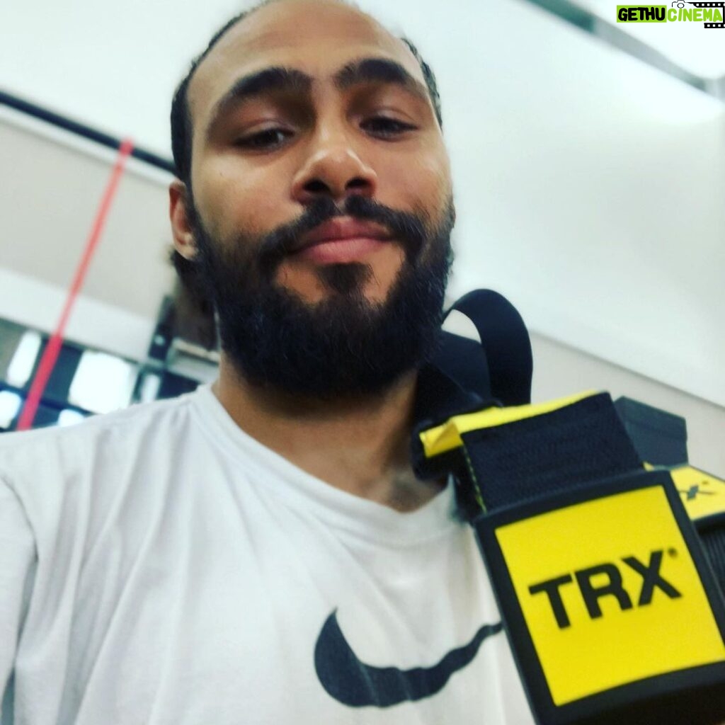 Keith Thurman Instagram - Get up and move Monday! Do it for u! Downtown St. Petersburg