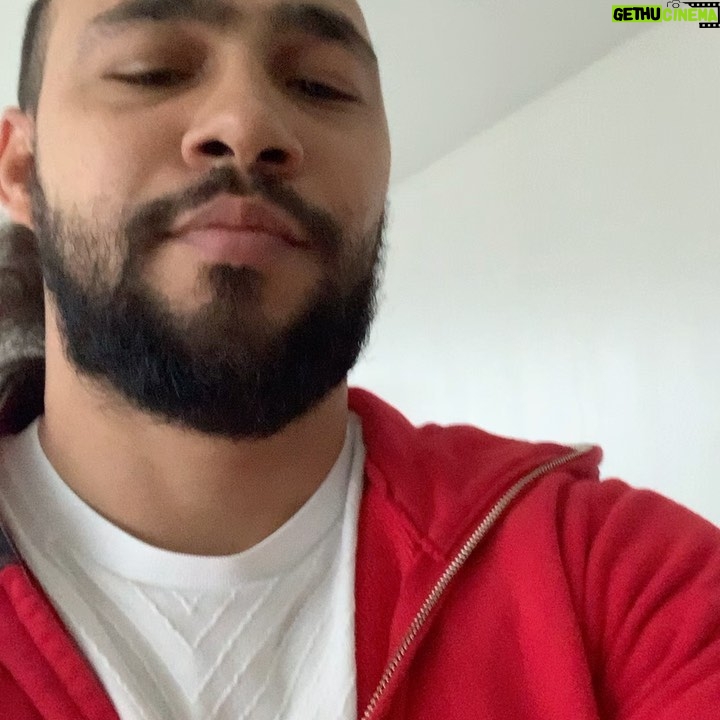 Keith Thurman - 4K Likes - Merry Christmas 🎄 to all and to all a good night!