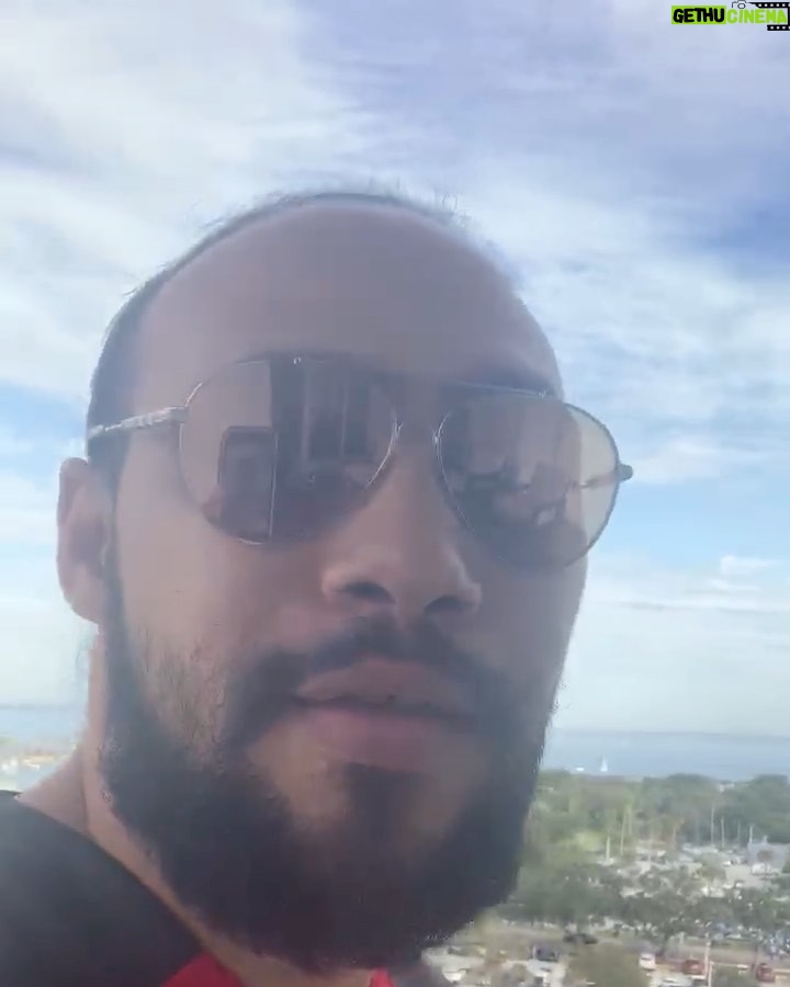 Keith Thurman - 2.8K Likes - 1️⃣⏰ + 🏴☠️ = 🔥
.
Don’t miss your boy doing the coin toss tomorrow at the @buccaneers game❗️#GoBucs #OneTime 