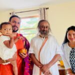 Keith Thurman Instagram - Jay Guru Dev. 1 week learning Kriya yoga. 3days of silence. Guru Dev is a light to the world 🌎. 2time world champion with the universal champion. #artofliving Art of Living Retreat Center