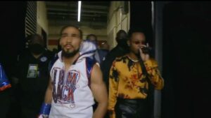 Keith Thurman Instagram - Do you wanna be great?!

Thanks to my guy @kevinrossmusic for walking me out last Saturday night in Las Vegas. #BeGreat #OneTime