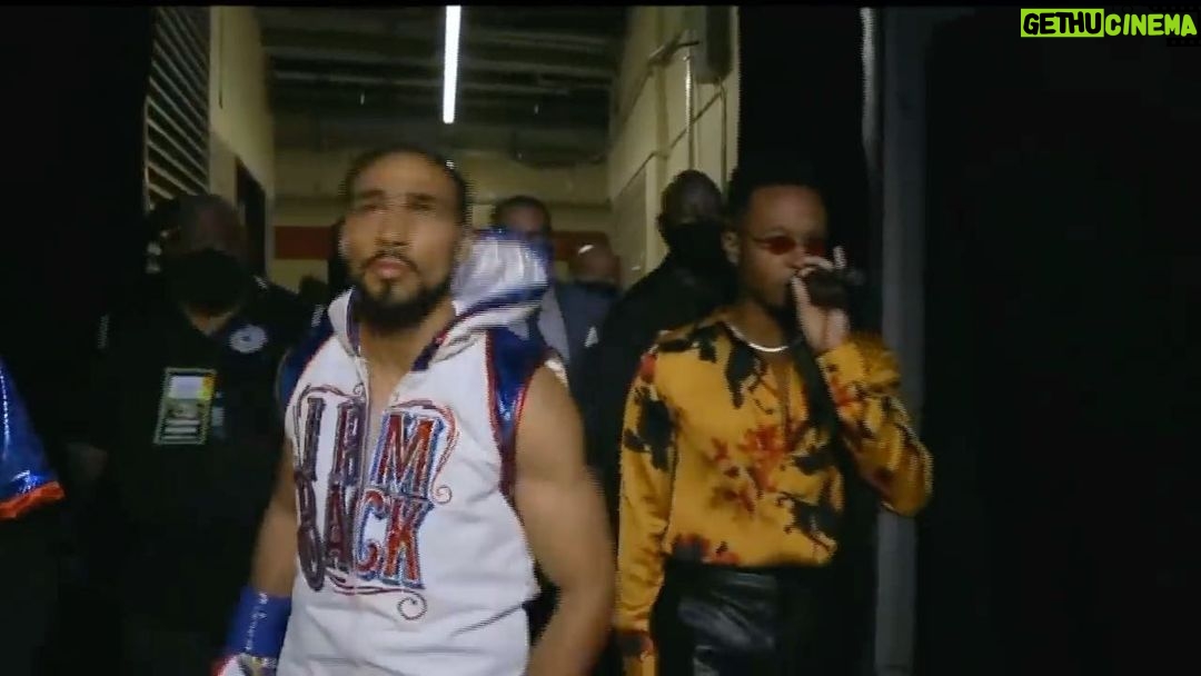 Keith Thurman - 2.9K Likes - Do you wanna be great?!
Thanks to my guy @kevinrossmusic for walking me out last Saturday night in Las Vegas. #BeGreat #OneTime