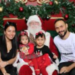 Keith Thurman Instagram – Merry Christmas from my family to yours.