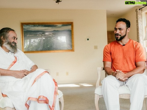 Keith Thurman Instagram - Jay Guru Dev. 1 week learning Kriya yoga. 3days of silence. Guru Dev is a light to the world 🌎. 2time world champion with the universal champion. #artofliving Art of Living Retreat Center