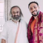 Keith Thurman Instagram – Jay Guru Dev. 1 week learning Kriya yoga. 3days of silence. Guru Dev is a light to the world 🌎. 2time world champion with the universal champion. #artofliving Art of Living Retreat Center